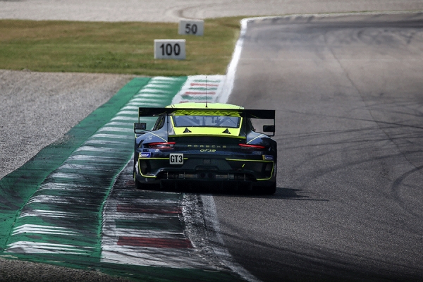 MICHELIN LE MANS CUP Ebimotors bicchiere pieno a meta’