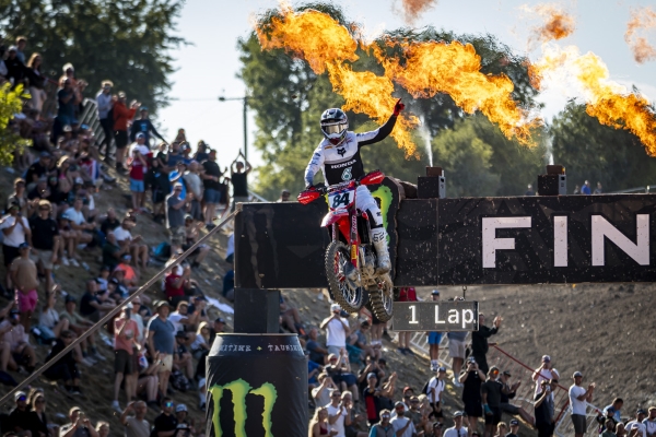 MXGP fantastico Foxhills per Herlings e Farres al GP di Gran Bretagna