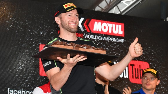 TRAGUARDO STORICO PER SYKES CHE RAGGIUNGE  LE 200 PARTENZE IN SBK