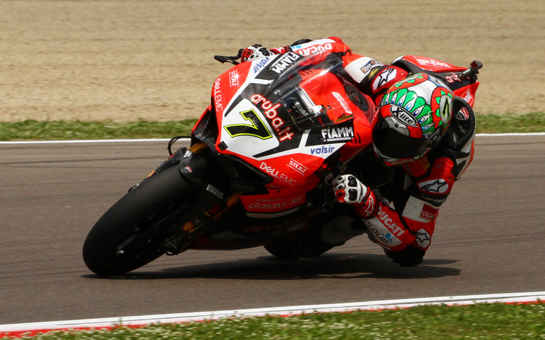 WORLDSBK : DAVIES TINGE DI ROSSO IMOLA