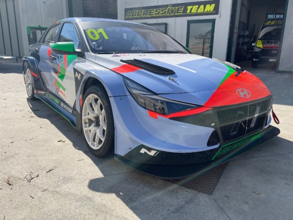 TCR ITALY Lorenzini con Aggressive Team Italia a Imola